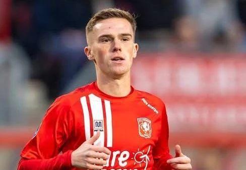 绿茵场上 绿茵场上