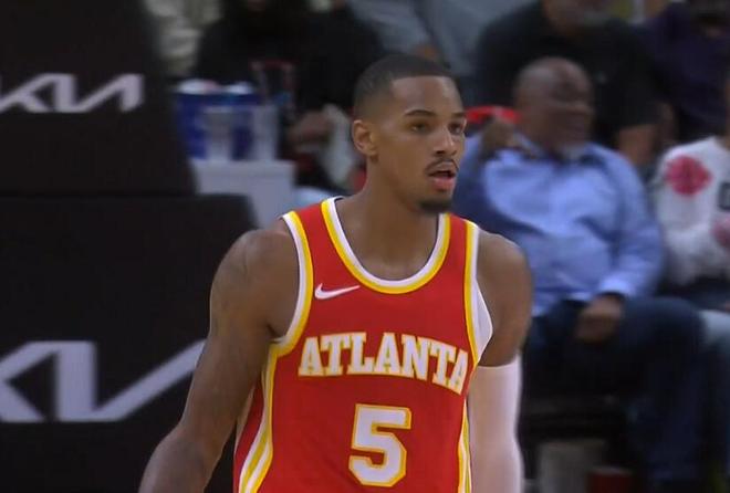 令人瞩目的 令人瞩目的