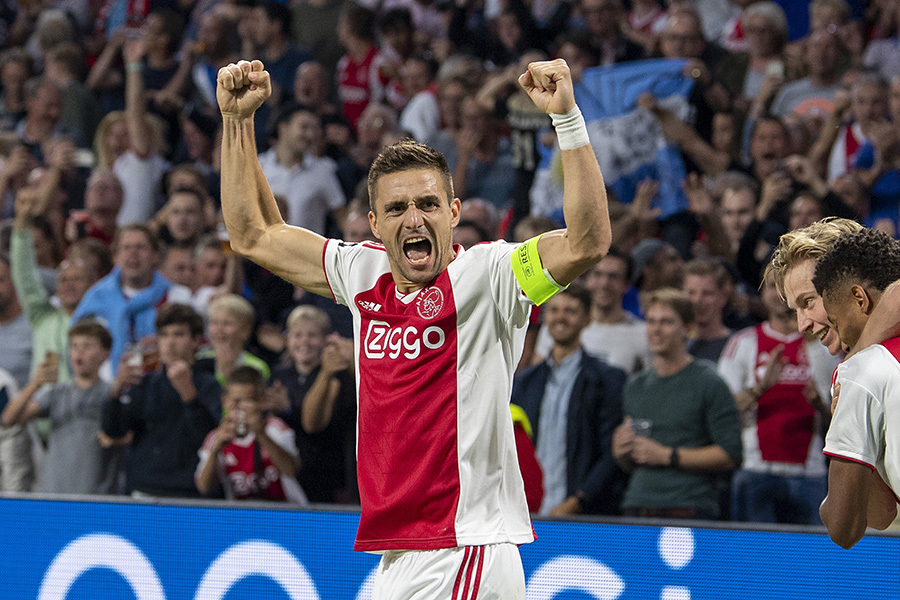 现使他在这 现使他在这