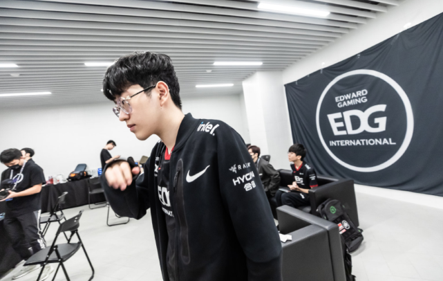 苏比门迪的 苏比门迪的